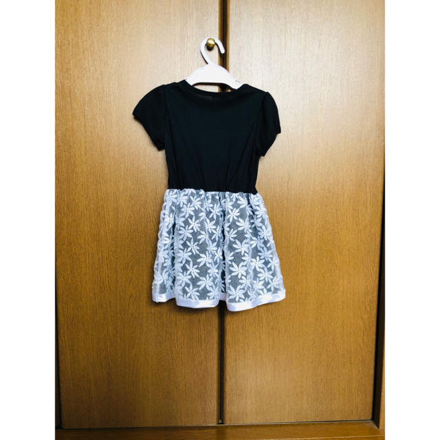 西松屋(ニシマツヤ)の女の子 100 キッズ/ベビー/マタニティのキッズ服女の子用(90cm~)(ドレス/フォーマル)の商品写真