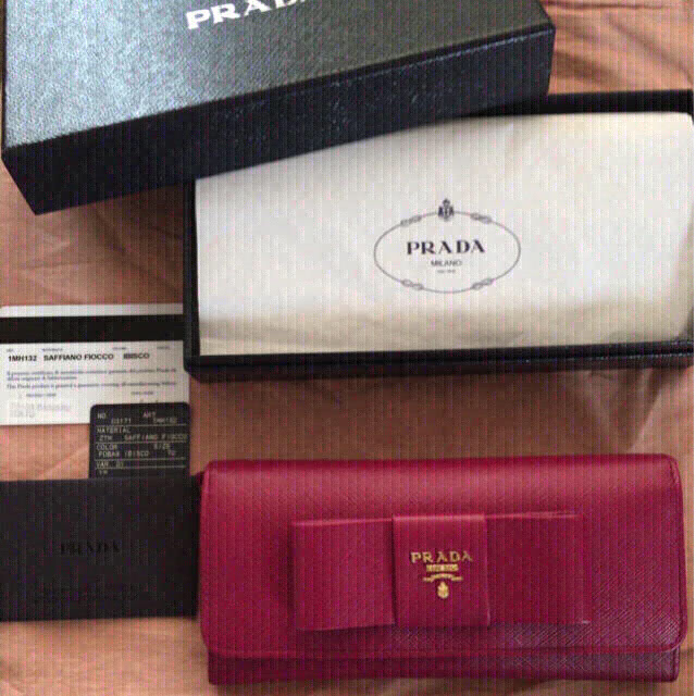 PRADA(プラダ)のPRADA ♡ サフィアーノ 長財布 メンズのファッション小物(長財布)の商品写真