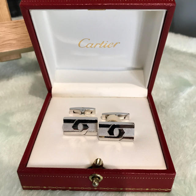 cartier カフス ビスモチーフ カフリンクス カフスボタン