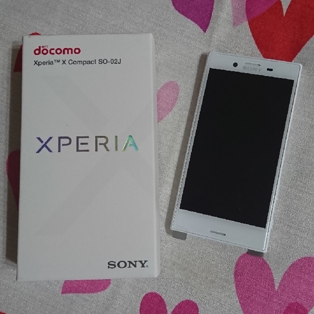 Xperia X Compact SO-02J☆
ホワイト☆docomo