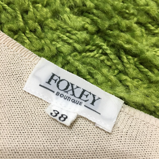 FOXEY(フォクシー)のあいみょん様専用 お値引き クーポンも レディースのトップス(ボレロ)の商品写真