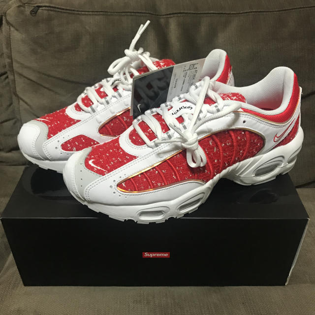 NIKE AIR MAX TAILWIND SUPREME 28