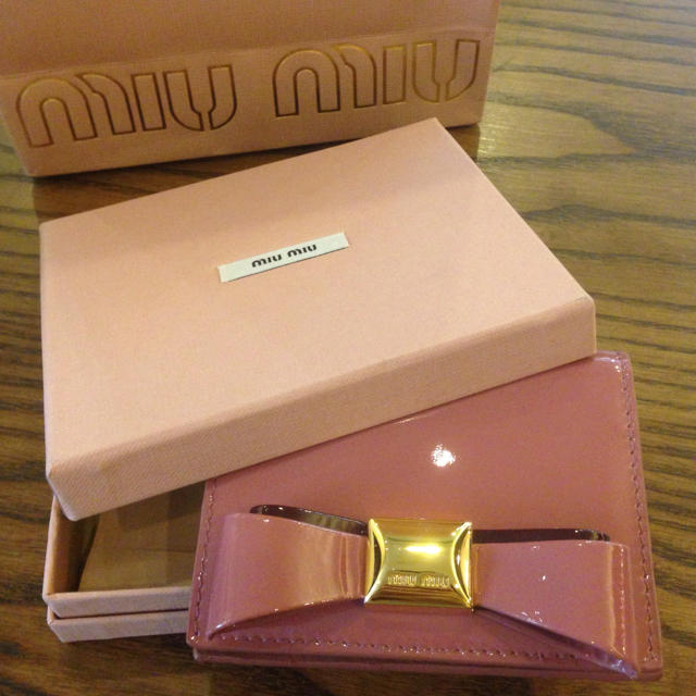 miu miu♡新品リボンパスケース