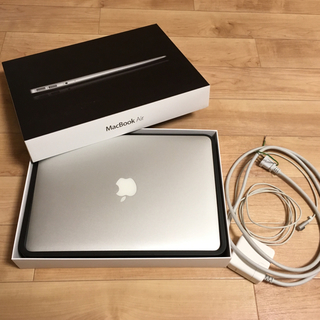 アップル(Apple)の【外箱つき】APPLE　MacBook Air 1700/13.3 MC965J(ノートPC)