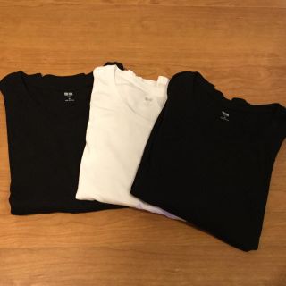 ユニクロ(UNIQLO)の美品❗️ユニクロ、スライスコットンクルーネックＴ💕３枚組/長袖と七分袖(Tシャツ(長袖/七分))