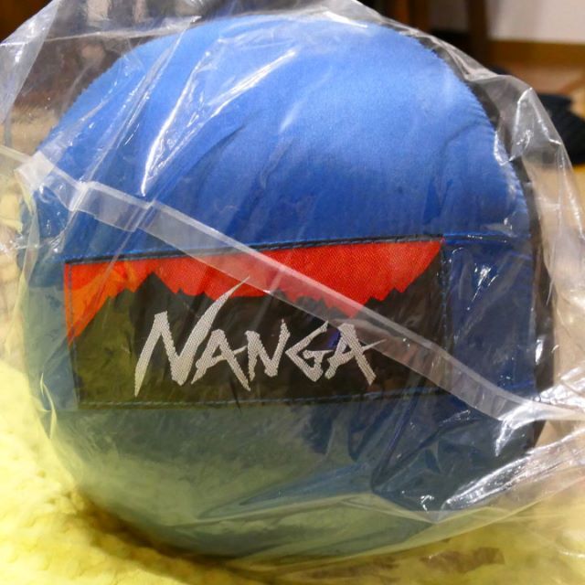 NANGA(ナンガ)のナンガ(NANGA) ダウンバッグ350 STD ショップ別注 （ブルー）新品　 スポーツ/アウトドアのアウトドア(寝袋/寝具)の商品写真