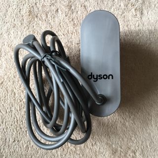 ダイソン(Dyson)のダイソン充電器 純正品(バッテリー/充電器)