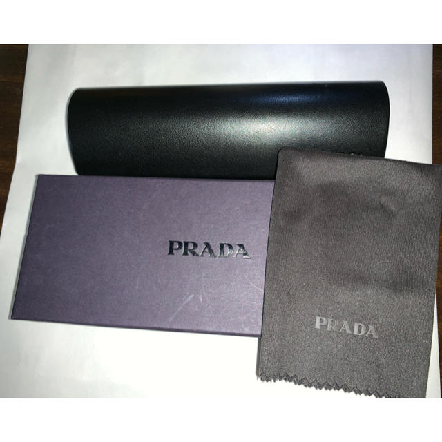 PRADA(プラダ)のPRADA メガネケース レディースのファッション小物(サングラス/メガネ)の商品写真