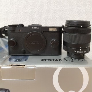 ペンタックス(PENTAX)のpentax Q-s1 コンパクトカメラ美品ブラック(ミラーレス一眼)