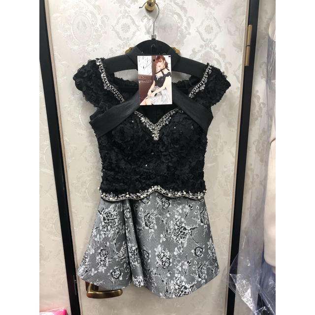 新発売の 送料込み 新品 キャバドレス ROBE de FLEURS Glossy S - 魅了 - www.sharing.tw