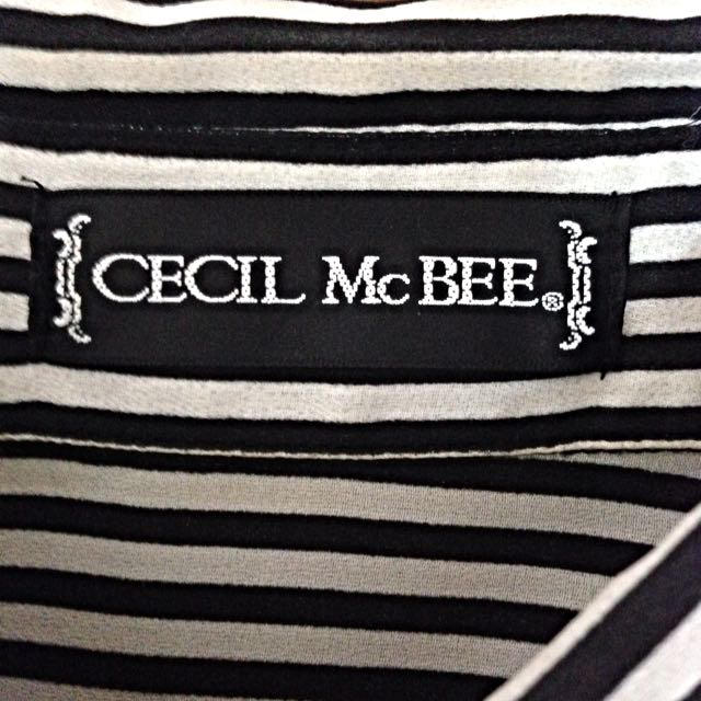 CECIL McBEE(セシルマクビー)のセシル♡ストライプシャツ レディースのトップス(シャツ/ブラウス(長袖/七分))の商品写真