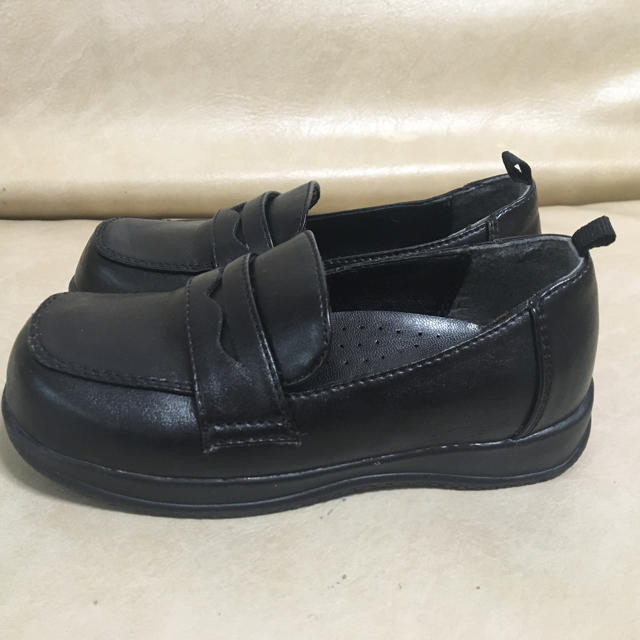 COMME CA ISM(コムサイズム)の子供用17センチ 黒 ローファー 革靴 キッズ/ベビー/マタニティのキッズ靴/シューズ(15cm~)(フォーマルシューズ)の商品写真