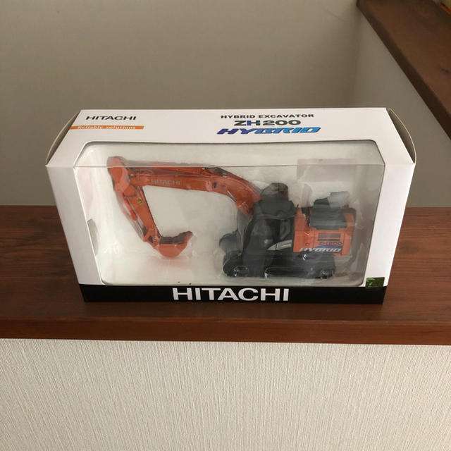 日立(ヒタチ)のHITACHI ショベルカー ミニチュア エンタメ/ホビーのおもちゃ/ぬいぐるみ(模型/プラモデル)の商品写真