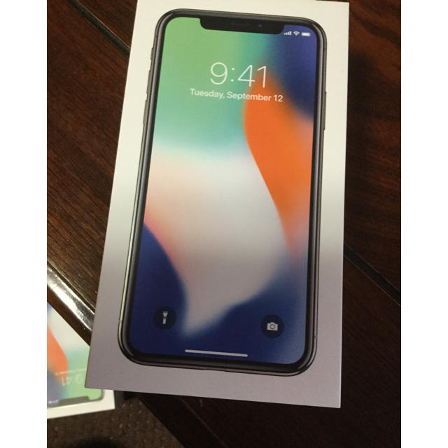 iPhone X Silver 64 GB docomo 新品未使用シムフリー