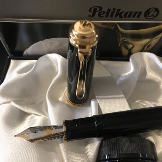 ペリカン(Pelikan)の【未使用品】ペリカン 万年筆 M1000 スーべレーン 黒軸 18K F 細字(ペン/マーカー)