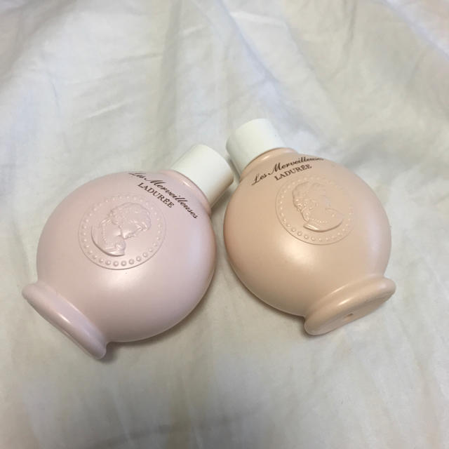 Les Merveilleuses LADUREE(レメルヴェイユーズラデュレ)のラデュレ ボディミルク 50ml 2本セット コスメ/美容のボディケア(ボディローション/ミルク)の商品写真