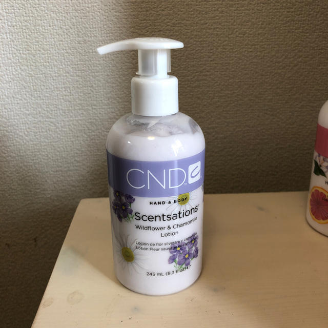 CND(シーエヌディー)のCND センセーション 新品未使用 3月購入 コスメ/美容のボディケア(ボディローション/ミルク)の商品写真