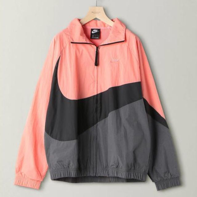 NIKE - NIKE WOVEN JACKET【Mサイズ】ナイキ ウーブンジャケット ピンクの通販 by Rakutenラクマ（フリル