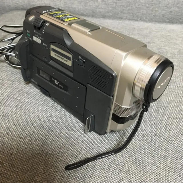 Panasonic(パナソニック)のPanasonic 8ミリビデオ スマホ/家電/カメラのカメラ(ビデオカメラ)の商品写真