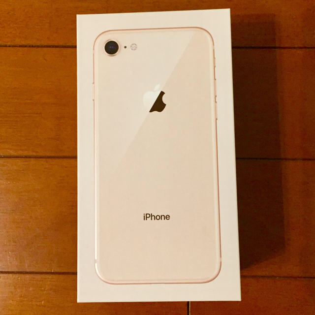 少し豊富な贈り物 iPhone - iphone8 64GB ゴールド docomo 即購入OK