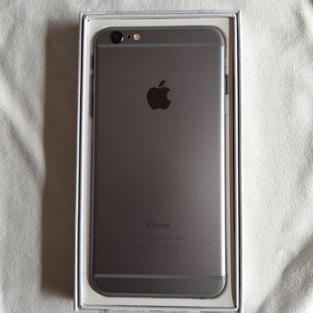 Apple(アップル)のiPhone 6 plus 128 gb space gray  スマホ/家電/カメラのスマートフォン/携帯電話(スマートフォン本体)の商品写真