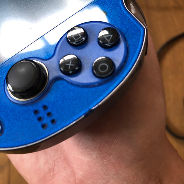 PlayStation Vita - PS vita PCH1000 wi-fiモデル サファイア PlayStation Vita - PS vita PCH1000 wi-fiモデル サファイア