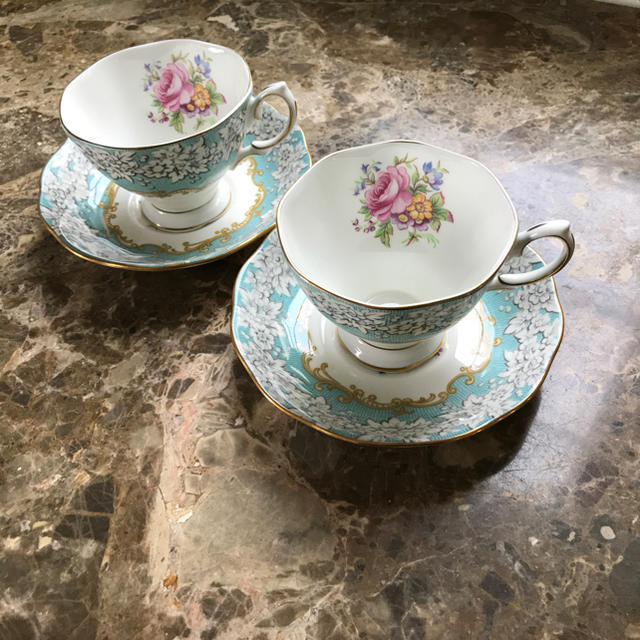 ROYAL ALBERT(ロイヤルアルバート)のROYAL ALBERT 2客 インテリア/住まい/日用品のキッチン/食器(グラス/カップ)の商品写真