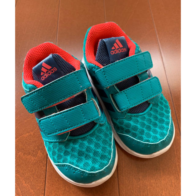 adidas(アディダス)のアディダス ベビー キッズ スニーカー キッズ/ベビー/マタニティのベビー靴/シューズ(~14cm)(スニーカー)の商品写真