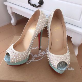 クリスチャンルブタン(Christian Louboutin)のChristian Louboutin 正規品 パンプス(ハイヒール/パンプス)