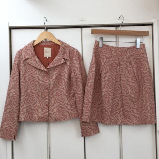 シビラ(Sybilla)のそこそこ美品！シビラ 刺繍スーツセットアップ(M)(スーツ)