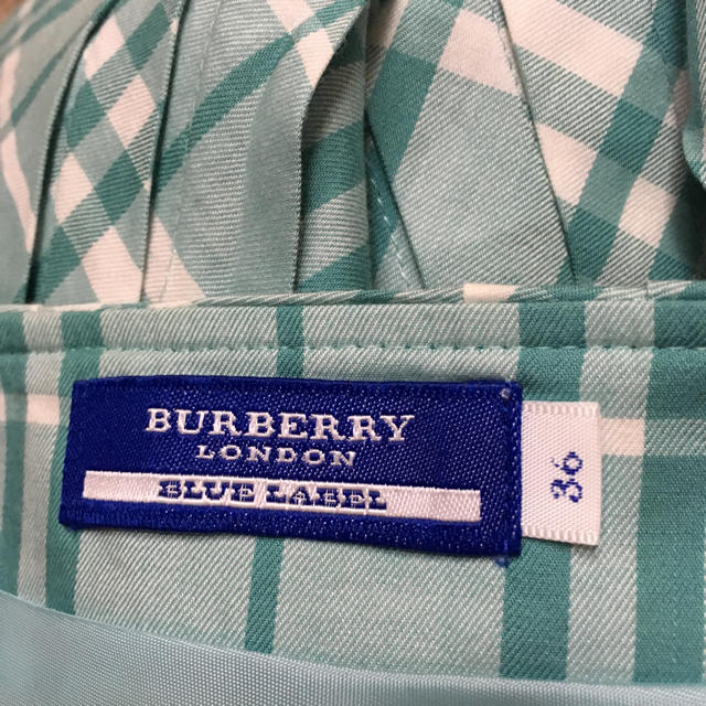 BURBERRY BLUE LABEL(バーバリーブルーレーベル)のバーバリー ブルーレーベル 膝丈スカート レディースのスカート(ひざ丈スカート)の商品写真