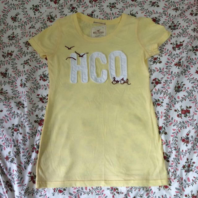 Hollister(ホリスター)のyellowホリスター レディースのトップス(Tシャツ(半袖/袖なし))の商品写真