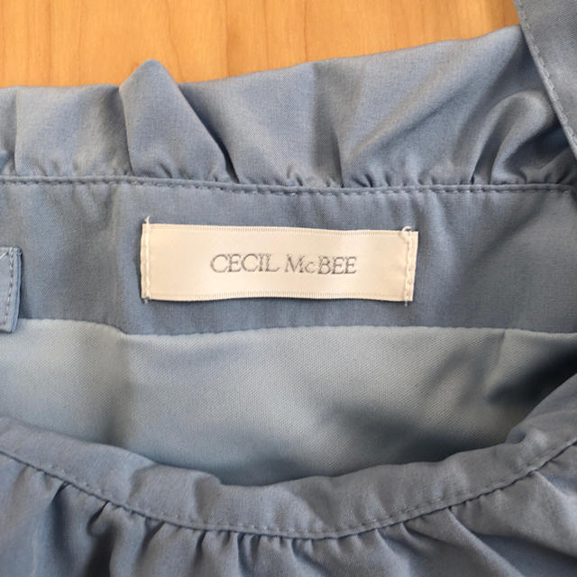 CECIL McBEE(セシルマクビー)の♡ セシルマクビー オフショルダー マキシワンピース ♡ レディースのワンピース(ロングワンピース/マキシワンピース)の商品写真