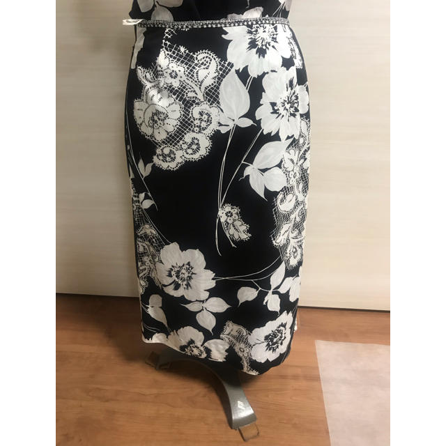 LEONARD(レオナール)のさくら様専用 レオナール  スカート レディースのスカート(ひざ丈スカート)の商品写真