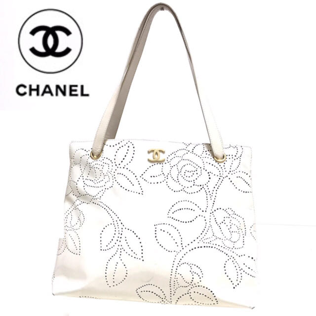 CHANEL(シャネル)の【ラクテンメリー様】CHANEL✨フラワー/パンチング/バッグ/トートバッグ レディースのバッグ(トートバッグ)の商品写真