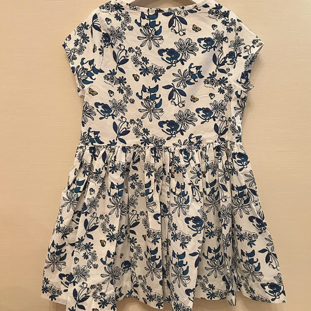 PETIT BATEAU(プチバトー)のプチバトー 19SS ブルーフラワーワンピース 4ans 新品 キッズ/ベビー/マタニティのキッズ服女の子用(90cm~)(ワンピース)の商品写真