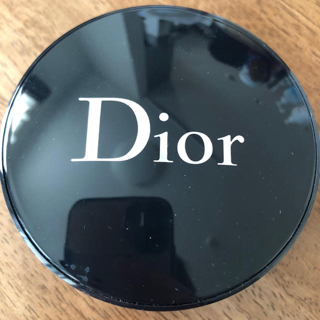 Dior(ディオール)のDior ディオール クッションファンデ ケース コスメ/美容のベースメイク/化粧品(ファンデーション)の商品写真