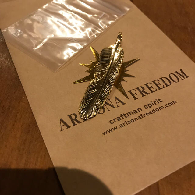 ARIZONA FREEDOM(アリゾナフリーダム)のアリゾナフリーダム 全金フェザー70ミリ 半額以下 メンズのアクセサリー(ネックレス)の商品写真