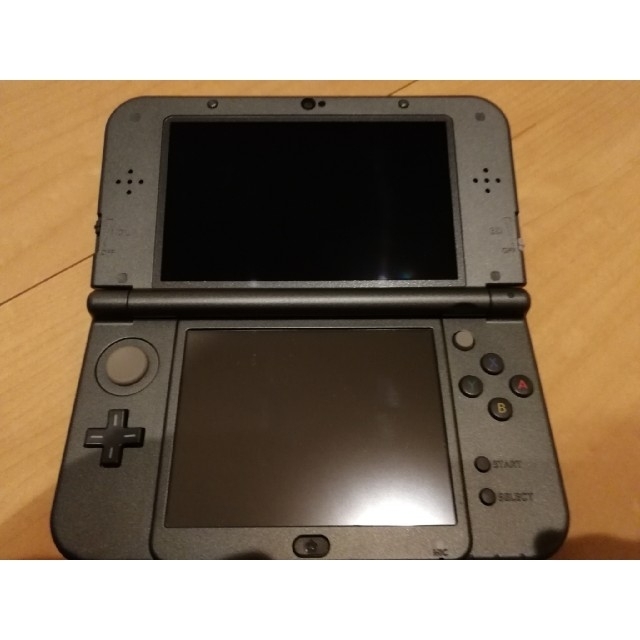 美品 Nintendo 2DS LL 本体のみ