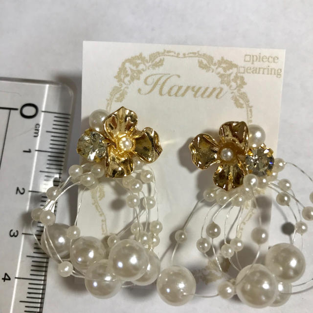 Harun♡お花ビジュー×パールシャワーピアス♡イヤリング可 ハンドメイドのアクセサリー(ピアス)の商品写真