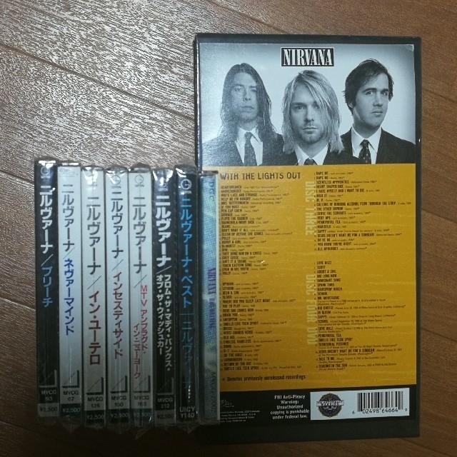 Nirvana CD 8枚セット+Box ,1DVDニルヴァーナの通販 by 1960's Nirvana CD 8枚セット+Box ,1DVDニルヴァーナの通販 by 1960's