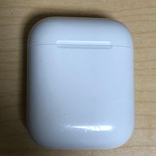 アップル(Apple)の AirPods (ヘッドフォン/イヤフォン)