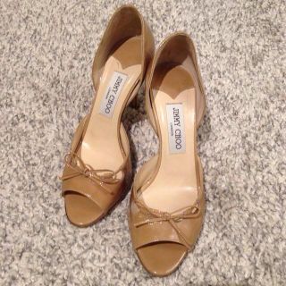 ジミーチュウ(JIMMY CHOO)のJimmy Choo☆ベージュパンプス(ハイヒール/パンプス)