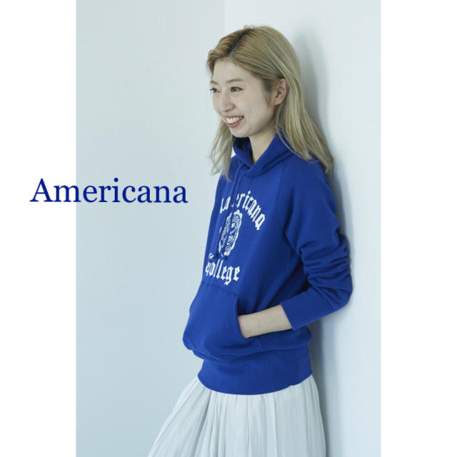 タグ付き新品未使用⭐️Americana カレッジプリントフードプル ブルー