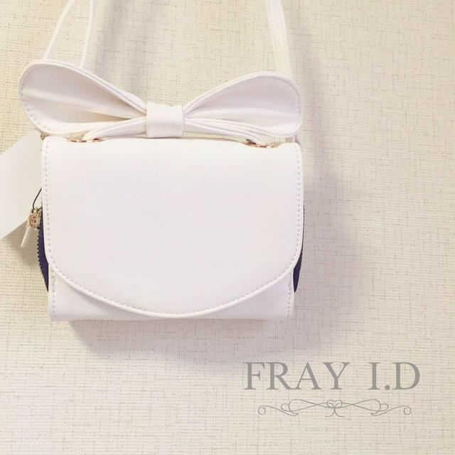 FRAY I.D(フレイアイディー)の新品♡リボン♡ショルダーウオレット♡ レディースのバッグ(ショルダーバッグ)の商品写真
