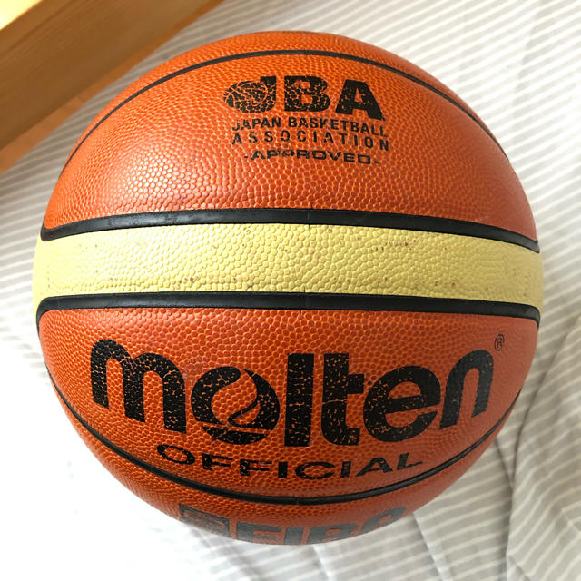 molten(モルテン)のFIBA公式7号バスケットボール スポーツ/アウトドアのスポーツ/アウトドア その他(バスケットボール)の商品写真