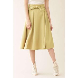 ジルバイジルスチュアート(JILL by JILLSTUART)のイエロースカート(ひざ丈スカート)