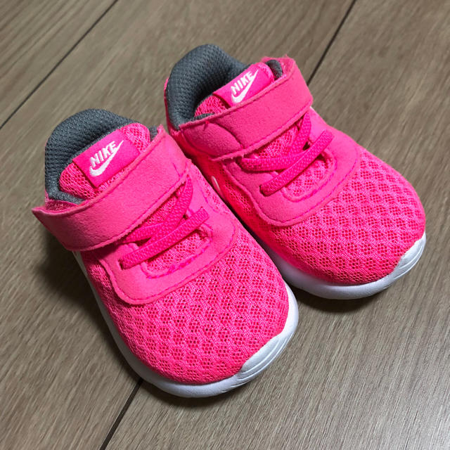 NIKE(ナイキ)のNIKE ベビーシューズ キッズ/ベビー/マタニティのベビー靴/シューズ(~14cm)(スニーカー)の商品写真