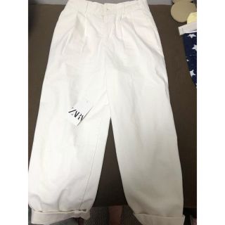 ザラ(ZARA)の<限定お値下げ>zara ホワイト ハイウエスト ワイドパンツ(カジュアルパンツ)