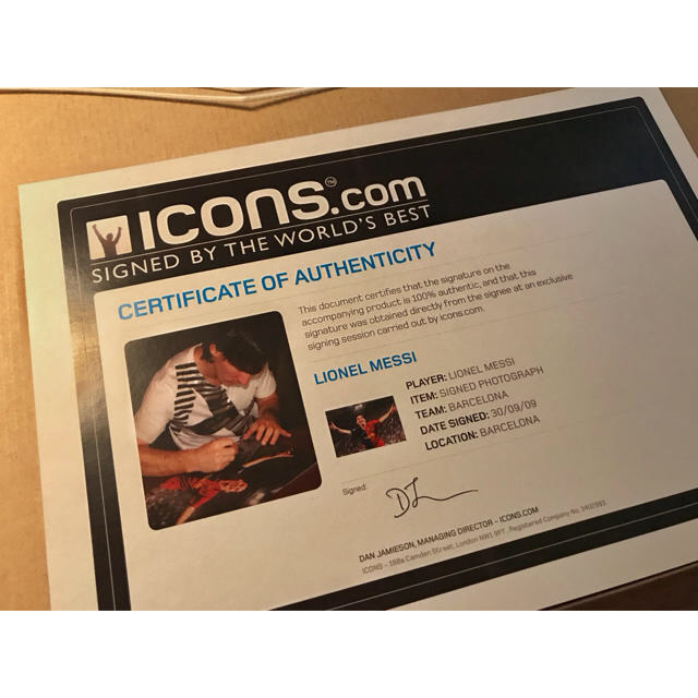 リオネル・メッシ サイン入り写真 ICONS.com証明書付きの通販 by リオネル・メッシ サイン入り写真 ICONS.com証明書付きの通販 by